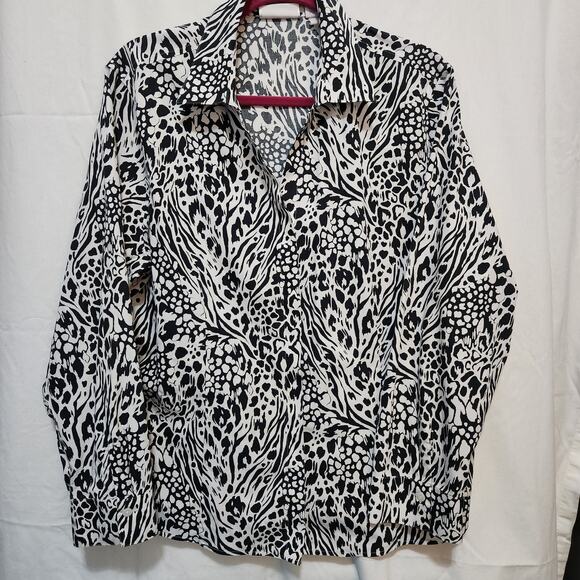 Chicos Tops - Chicos XL 3 black white leopard animal print cotton no iron blouse LS top blouse